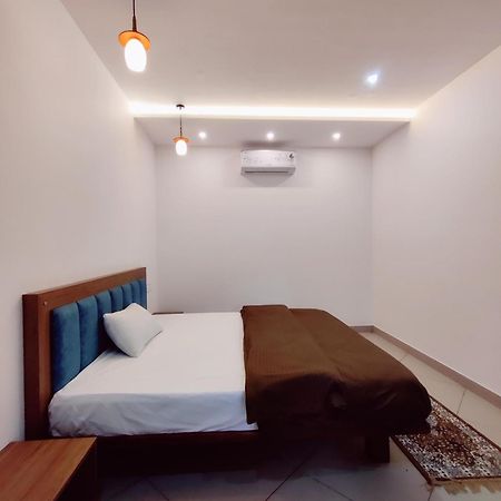 Exoticaholidays สุลต่านบาเทรี ภายนอก รูปภาพ